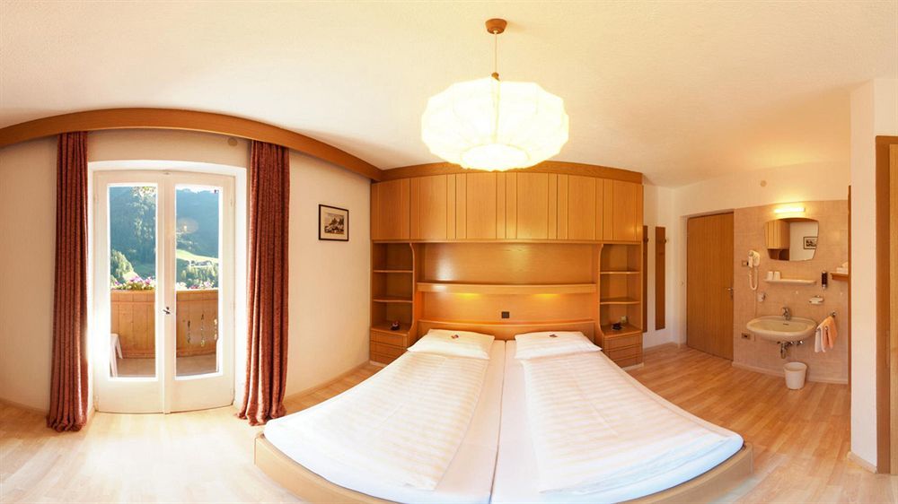 Residence Toeglhof Фунес Экстерьер фото